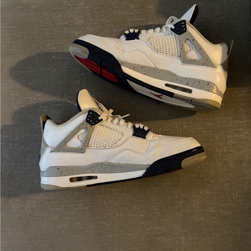 *SOLD* Jordan 4 Midnight Navy